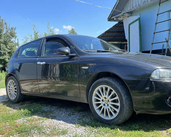 Чорний Альфа Ромео 147, об'ємом двигуна 1.6 л та пробігом 149 тис. км за 4400 $, фото 9 на Automoto.ua