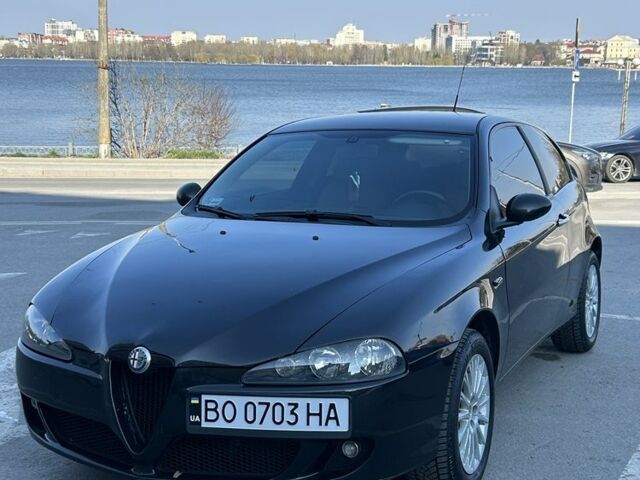 Чорний Альфа Ромео 147, об'ємом двигуна 1.9 л та пробігом 350 тис. км за 3999 $, фото 1 на Automoto.ua