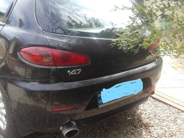 Чорний Альфа Ромео 147, об'ємом двигуна 1.6 л та пробігом 160 тис. км за 6300 $, фото 2 на Automoto.ua