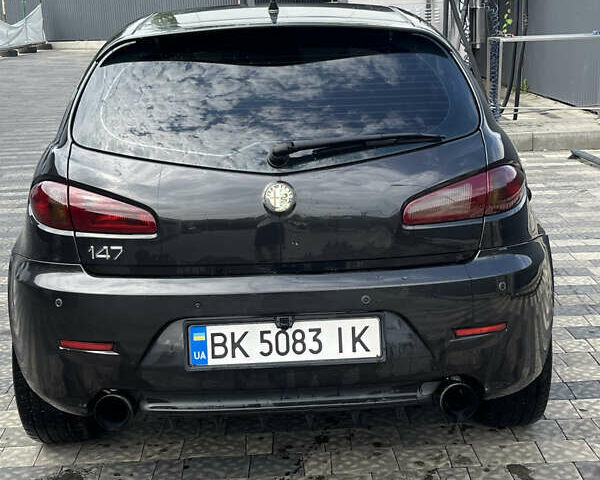 Чорний Альфа Ромео 147, об'ємом двигуна 1.9 л та пробігом 302 тис. км за 4800 $, фото 5 на Automoto.ua