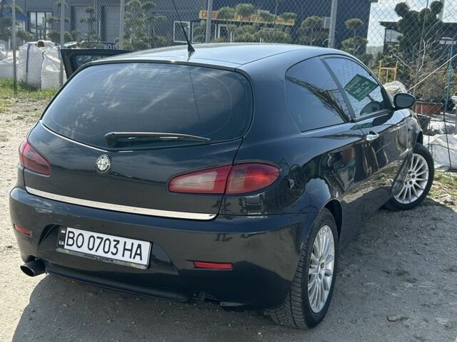 Чорний Альфа Ромео 147, об'ємом двигуна 1.9 л та пробігом 350 тис. км за 3999 $, фото 5 на Automoto.ua