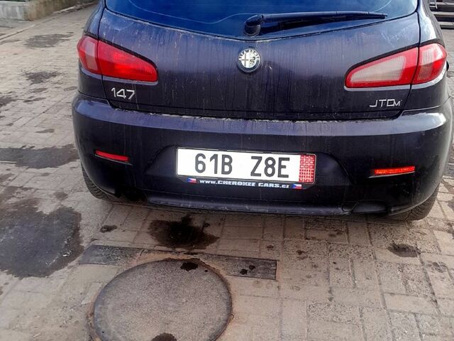 Черный Альфа Ромео 147, объемом двигателя 1.9 л и пробегом 34900 тыс. км за 2200 $, фото 4 на Automoto.ua