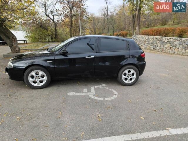 Чорний Альфа Ромео 147, об'ємом двигуна 1.6 л та пробігом 167 тис. км за 3800 $, фото 8 на Automoto.ua