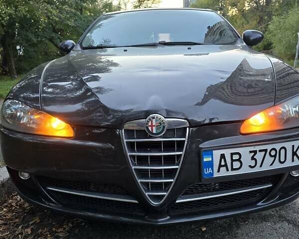 Чорний Альфа Ромео 147, об'ємом двигуна 1.6 л та пробігом 168 тис. км за 4700 $, фото 1 на Automoto.ua