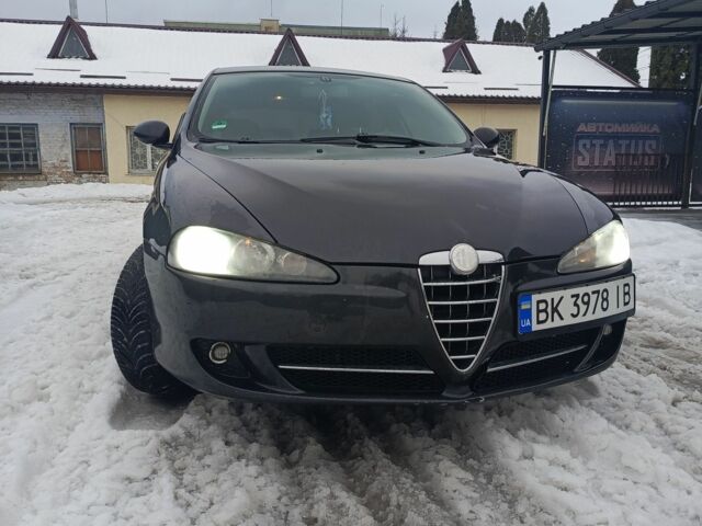 Черный Альфа Ромео 147, объемом двигателя 1.6 л и пробегом 242 тыс. км за 3150 $, фото 13 на Automoto.ua