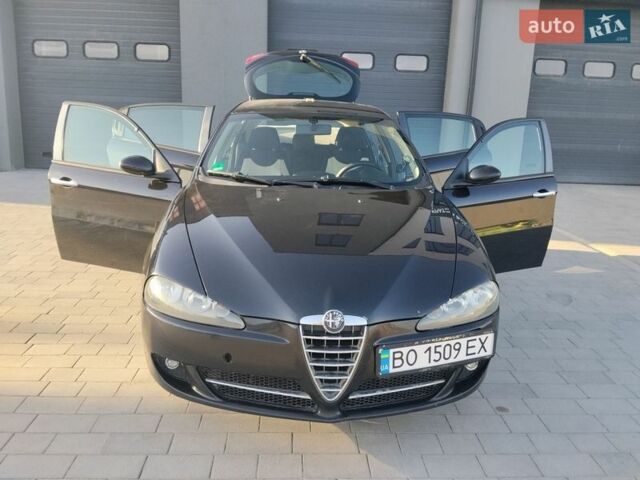 Черный Альфа Ромео 147, объемом двигателя 1.91 л и пробегом 319 тыс. км за 4800 $, фото 5 на Automoto.ua