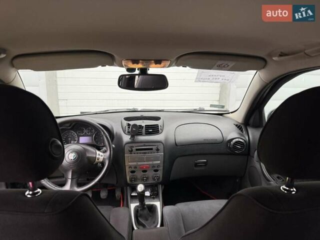 Чорний Альфа Ромео 147, об'ємом двигуна 1.6 л та пробігом 138 тис. км за 4300 $, фото 3 на Automoto.ua