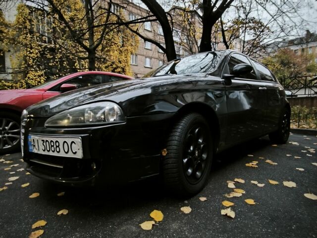 Черный Альфа Ромео 147, объемом двигателя 2 л и пробегом 280 тыс. км за 1900 $, фото 1 на Automoto.ua