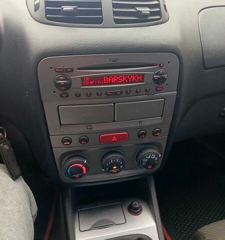 Черный Альфа Ромео 147, объемом двигателя 1.6 л и пробегом 240 тыс. км за 2950 $, фото 25 на Automoto.ua