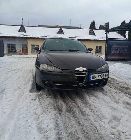 Черный Альфа Ромео 147, объемом двигателя 1.6 л и пробегом 240 тыс. км за 2950 $, фото 1 на Automoto.ua