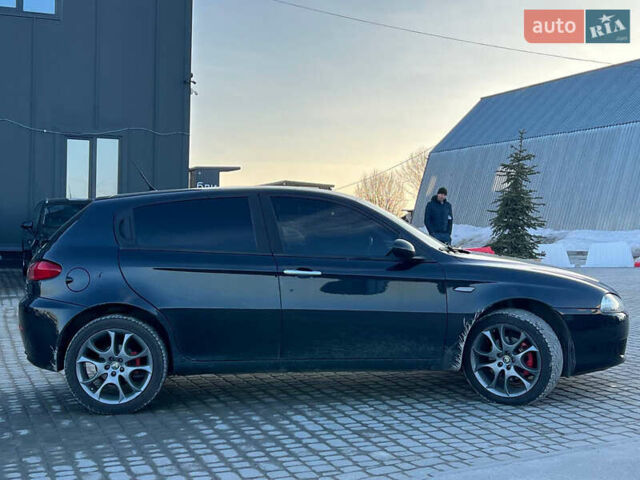 Чорний Альфа Ромео 147, об'ємом двигуна 2 л та пробігом 180 тис. км за 4690 $, фото 8 на Automoto.ua