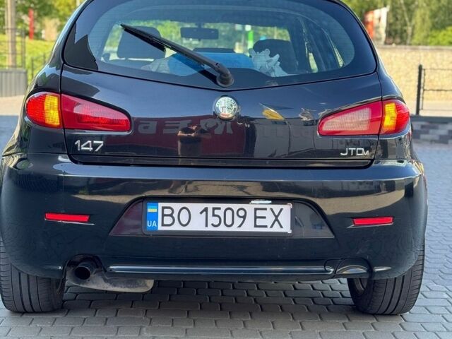 Чорний Альфа Ромео 147, об'ємом двигуна 1.91 л та пробігом 325 тис. км за 4500 $, фото 10 на Automoto.ua