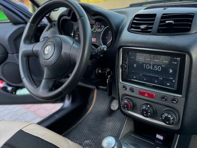 Чорний Альфа Ромео 147, об'ємом двигуна 1.91 л та пробігом 325 тис. км за 4500 $, фото 29 на Automoto.ua