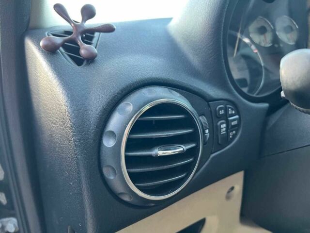 Чорний Альфа Ромео 147, об'ємом двигуна 2 л та пробігом 180 тис. км за 4690 $, фото 14 на Automoto.ua