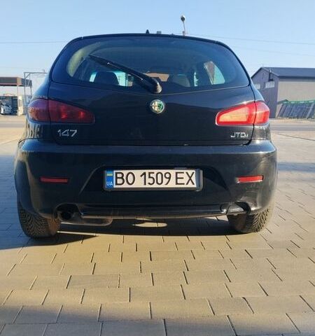 Черный Альфа Ромео 147, объемом двигателя 1.91 л и пробегом 319 тыс. км за 4800 $, фото 4 на Automoto.ua