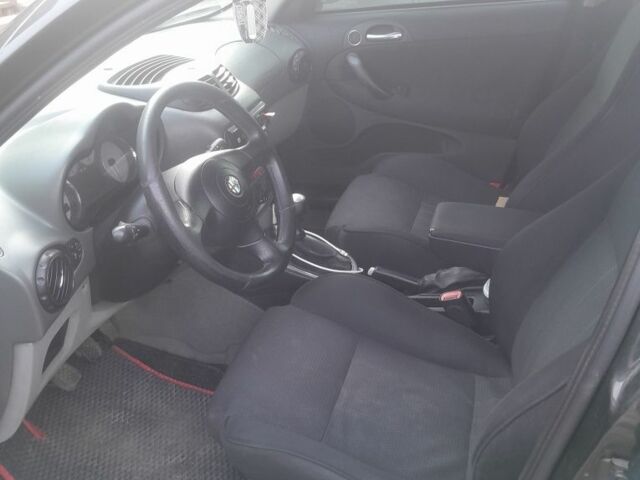 Чорний Альфа Ромео 147, об'ємом двигуна 0 л та пробігом 351 тис. км за 2200 $, фото 1 на Automoto.ua