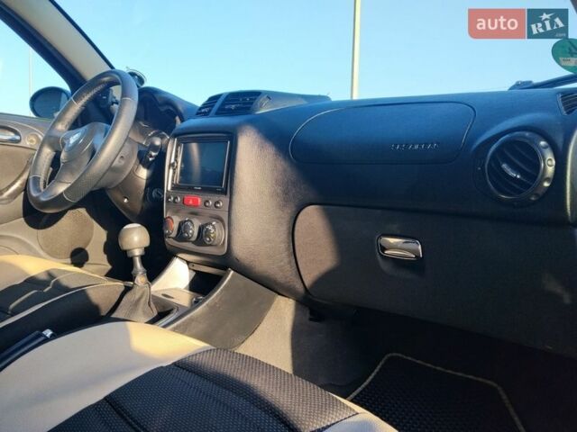 Черный Альфа Ромео 147, объемом двигателя 1.91 л и пробегом 319 тыс. км за 4800 $, фото 13 на Automoto.ua