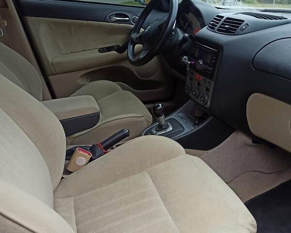 Черный Альфа Ромео 147, объемом двигателя 2 л и пробегом 170 тыс. км за 5500 $, фото 3 на Automoto.ua