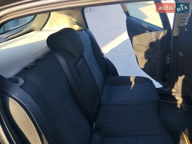 Черный Альфа Ромео 147, объемом двигателя 1.91 л и пробегом 319 тыс. км за 4800 $, фото 11 на Automoto.ua