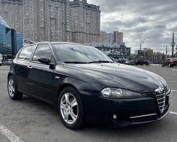 Черный Альфа Ромео 147, объемом двигателя 1.97 л и пробегом 209 тыс. км за 4300 $, фото 2 на Automoto.ua