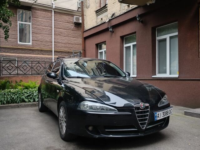 Черный Альфа Ромео 147, объемом двигателя 2 л и пробегом 280 тыс. км за 1900 $, фото 3 на Automoto.ua