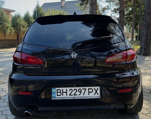 Черный Альфа Ромео 147, объемом двигателя 2 л и пробегом 286 тыс. км за 4200 $, фото 7 на Automoto.ua