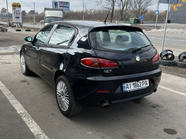 Чорний Альфа Ромео 147, об'ємом двигуна 1.6 л та пробігом 180 тис. км за 4800 $, фото 12 на Automoto.ua