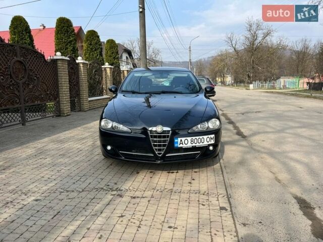 Черный Альфа Ромео 147, объемом двигателя 1.6 л и пробегом 93 тыс. км за 4800 $, фото 7 на Automoto.ua