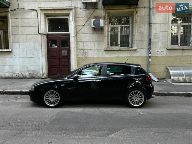 Черный Альфа Ромео 147, объемом двигателя 1.6 л и пробегом 170 тыс. км за 4500 $, фото 36 на Automoto.ua