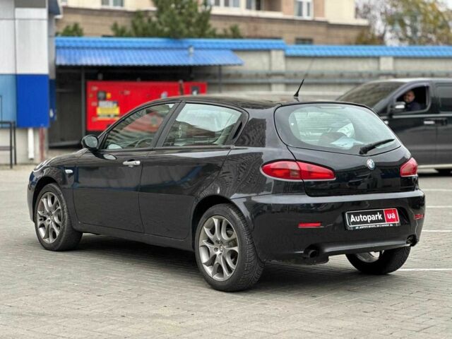 Черный Альфа Ромео 147, объемом двигателя 2 л и пробегом 163 тыс. км за 5990 $, фото 5 на Automoto.ua