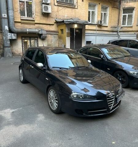 Черный Альфа Ромео 147, объемом двигателя 1.6 л и пробегом 170 тыс. км за 4500 $, фото 38 на Automoto.ua