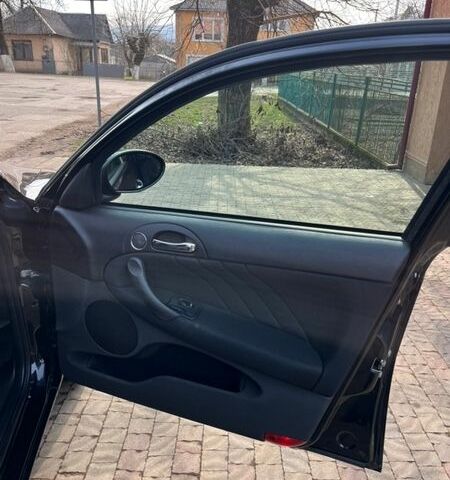 Черный Альфа Ромео 147, объемом двигателя 1.6 л и пробегом 93 тыс. км за 4800 $, фото 16 на Automoto.ua