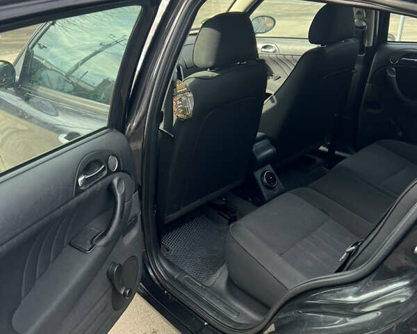 Чорний Альфа Ромео 147, об'ємом двигуна 1.6 л та пробігом 180 тис. км за 5100 $, фото 8 на Automoto.ua