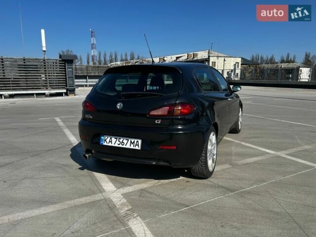 Черный Альфа Ромео 147, объемом двигателя 1.6 л и пробегом 170 тыс. км за 4500 $, фото 3 на Automoto.ua