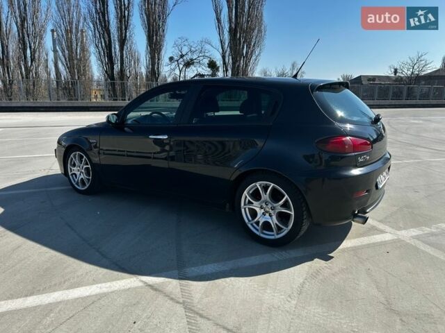 Черный Альфа Ромео 147, объемом двигателя 1.6 л и пробегом 170 тыс. км за 4500 $, фото 6 на Automoto.ua