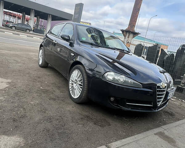 Чорний Альфа Ромео 147, об'ємом двигуна 1.6 л та пробігом 180 тис. км за 5100 $, фото 13 на Automoto.ua