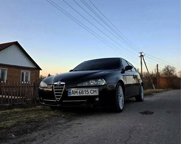 Черный Альфа Ромео 147, объемом двигателя 1.6 л и пробегом 270 тыс. км за 3700 $, фото 3 на Automoto.ua