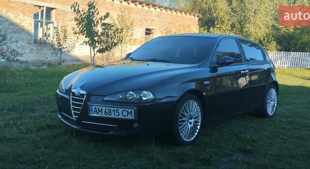 Чорний Альфа Ромео 147, об'ємом двигуна 1.6 л та пробігом 273 тис. км за 4400 $, фото 2 на Automoto.ua