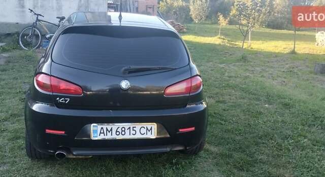 Чорний Альфа Ромео 147, об'ємом двигуна 1.6 л та пробігом 273 тис. км за 4400 $, фото 4 на Automoto.ua