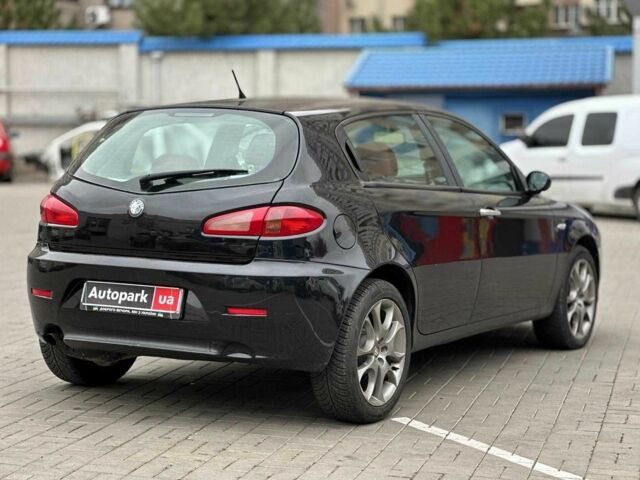 Черный Альфа Ромео 147, объемом двигателя 2 л и пробегом 163 тыс. км за 5990 $, фото 3 на Automoto.ua