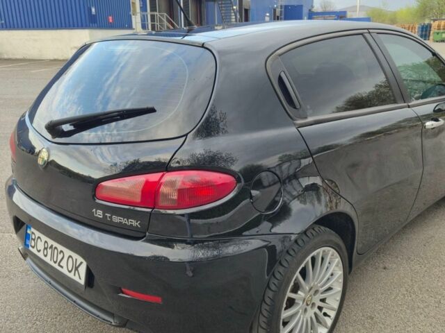 Чорний Альфа Ромео 147, об'ємом двигуна 1.6 л та пробігом 271 тис. км за 4400 $, фото 6 на Automoto.ua