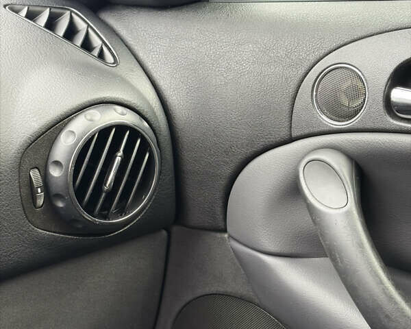 Черный Альфа Ромео 147, объемом двигателя 1.6 л и пробегом 138 тыс. км за 5800 $, фото 140 на Automoto.ua