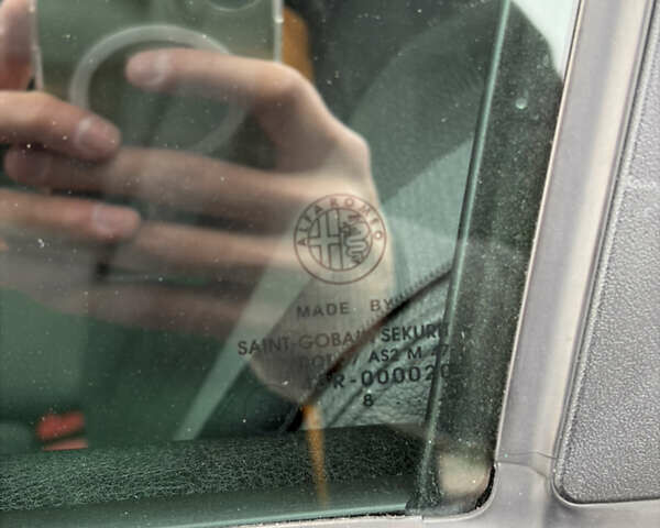 Черный Альфа Ромео 147, объемом двигателя 1.6 л и пробегом 138 тыс. км за 5800 $, фото 84 на Automoto.ua