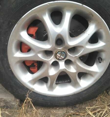 Черный Альфа Ромео 147, объемом двигателя 1.6 л и пробегом 215 тыс. км за 4700 $, фото 1 на Automoto.ua