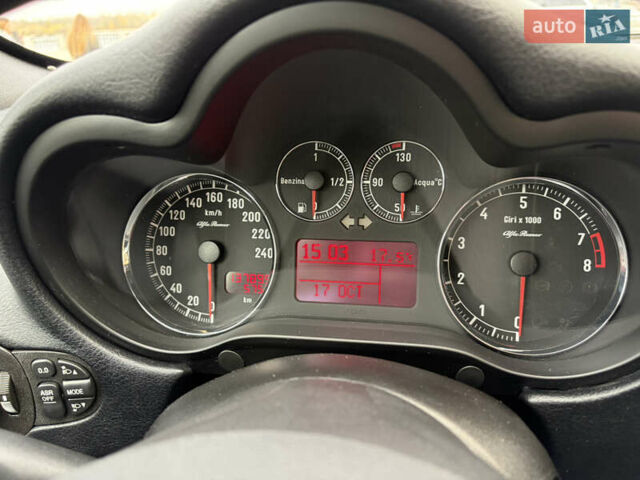 Черный Альфа Ромео 147, объемом двигателя 1.6 л и пробегом 138 тыс. км за 5800 $, фото 126 на Automoto.ua