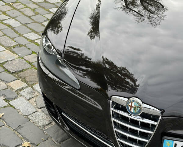 Черный Альфа Ромео 147, объемом двигателя 1.6 л и пробегом 138 тыс. км за 5800 $, фото 116 на Automoto.ua