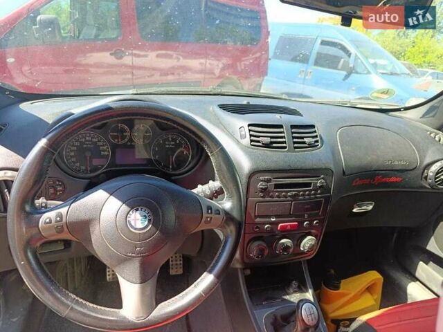 Черный Альфа Ромео 147, объемом двигателя 1.6 л и пробегом 250 тыс. км за 1771 $, фото 7 на Automoto.ua