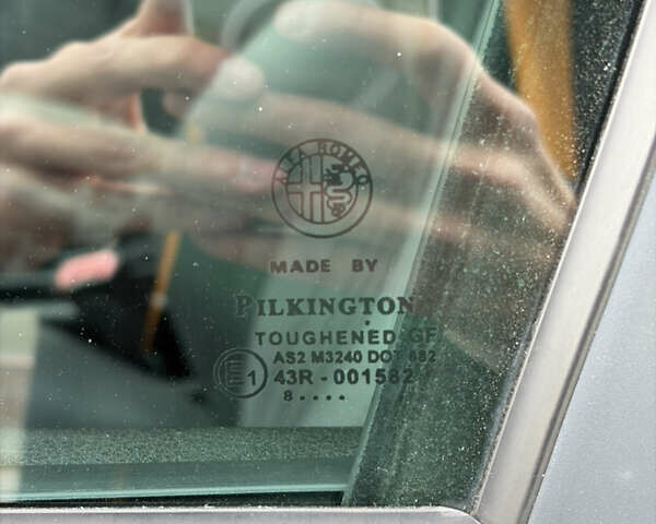 Черный Альфа Ромео 147, объемом двигателя 1.6 л и пробегом 138 тыс. км за 5800 $, фото 83 на Automoto.ua