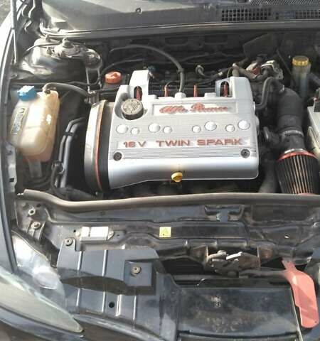 Черный Альфа Ромео 147, объемом двигателя 1.6 л и пробегом 215 тыс. км за 4700 $, фото 3 на Automoto.ua