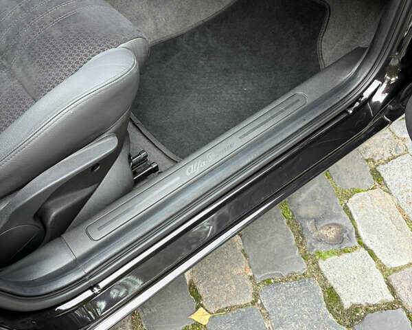 Черный Альфа Ромео 147, объемом двигателя 1.6 л и пробегом 138 тыс. км за 5800 $, фото 36 на Automoto.ua